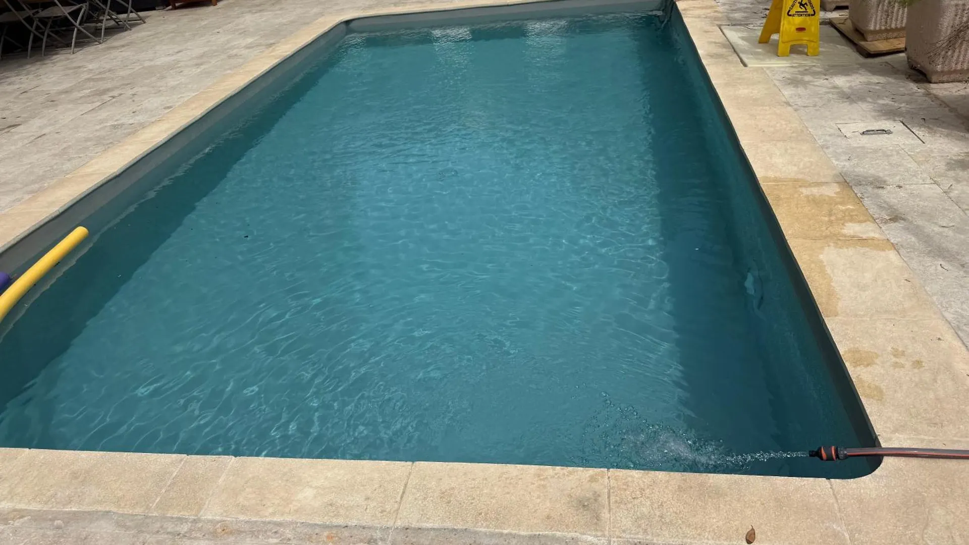 Joli Studio Le Clos D'Aix Avec Grande Terrasse Piscine Et Parking Gratuit Aix-en-Provence